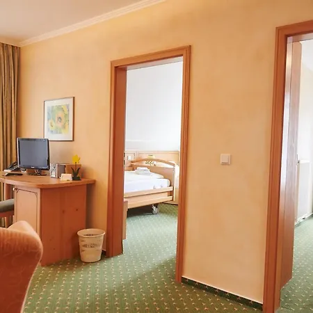 Flairhotel Hubertus מלון באד צווישנהם