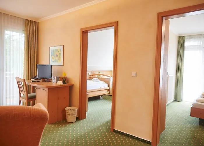 Flairhotel Hubertus Отель Бад-Цвишенан