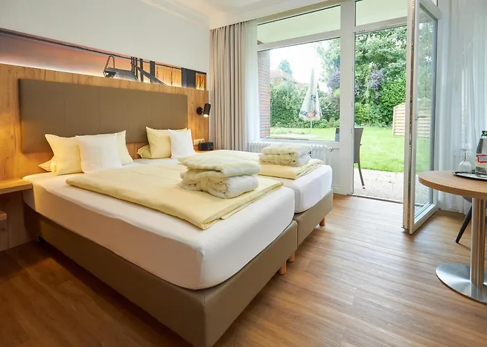 Flairhotel Hubertus Бад-Цвишенан