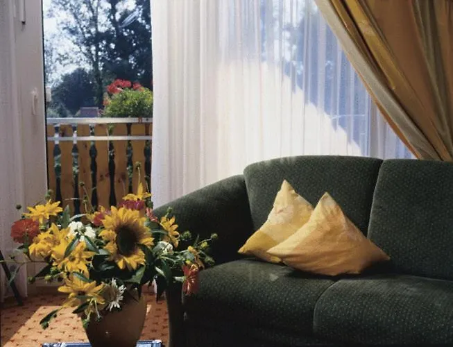 Flairhotel Hubertus 4* Бад-Цвишенан